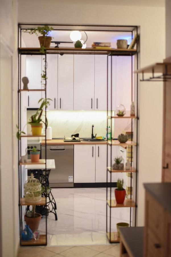 Garden Apartment - Oaza U Centru Grada Новий Сад Екстер'єр фото